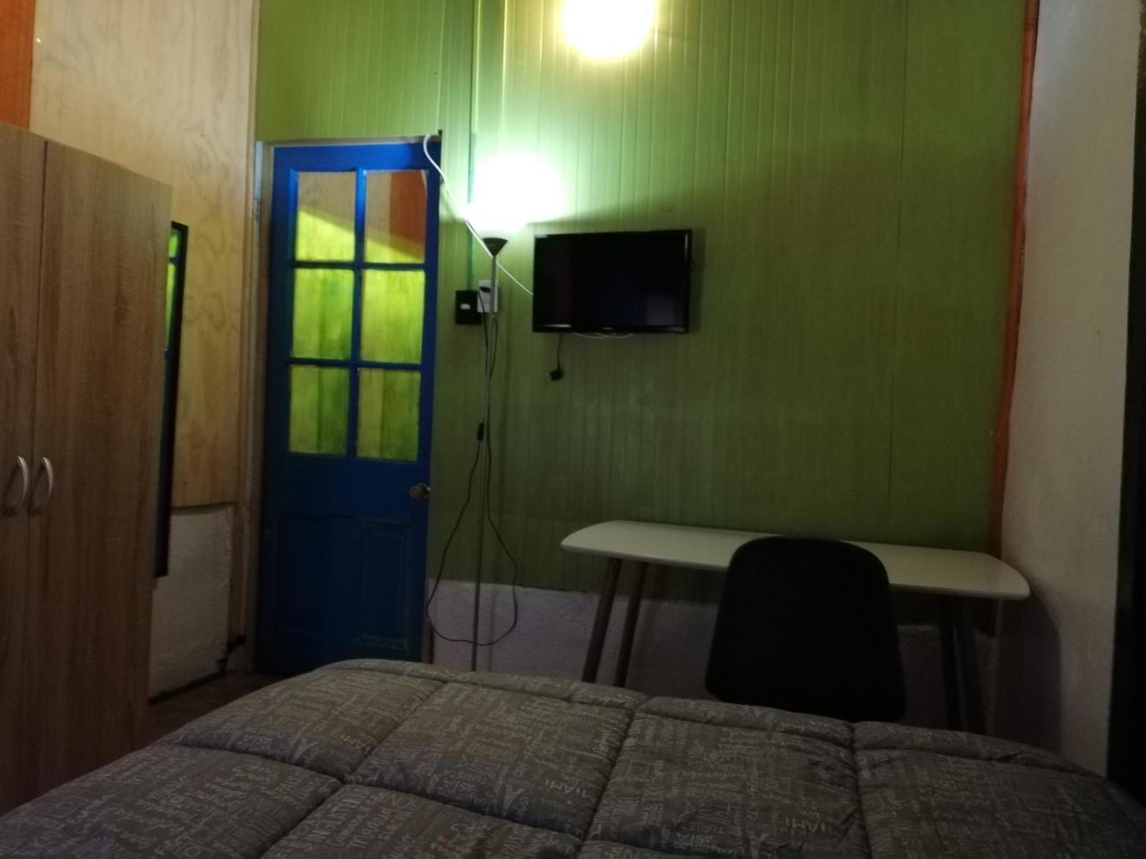 Hostal La Casona Los Ángeles Екстериор снимка